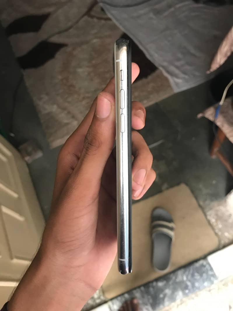 Apple iPhone XS 2