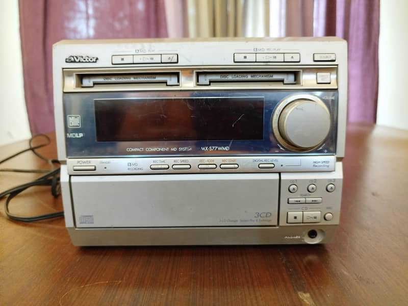 JVC Amplifier 0