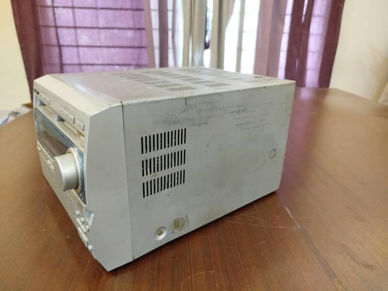 JVC Amplifier 1