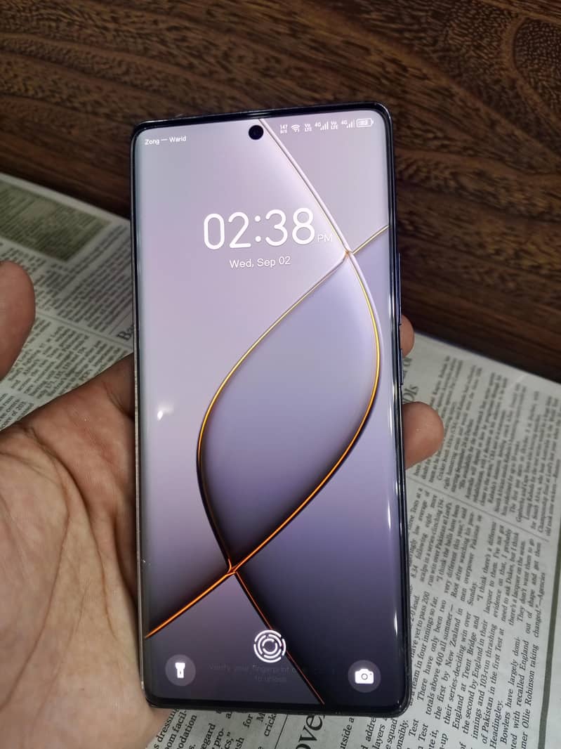 Tecno Spark 20 Pro Plus 0