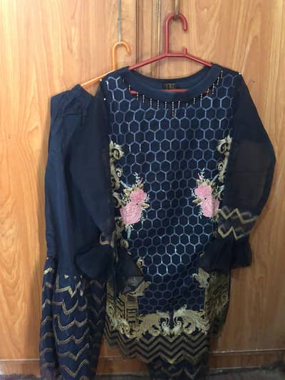 party wear 3 piece dress buying price 10k selling price 5k
