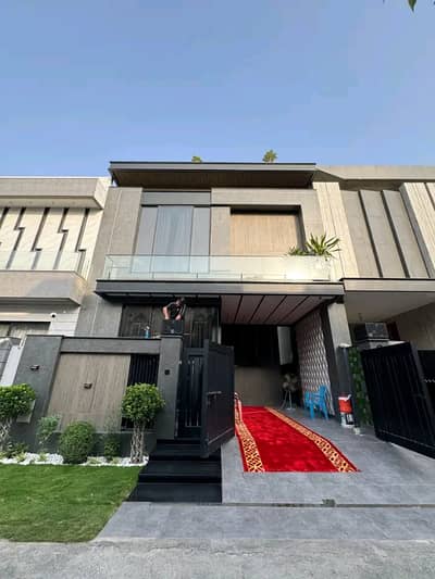 5 Marla Luxury House is Available for Rent in Bahria Town Lahore