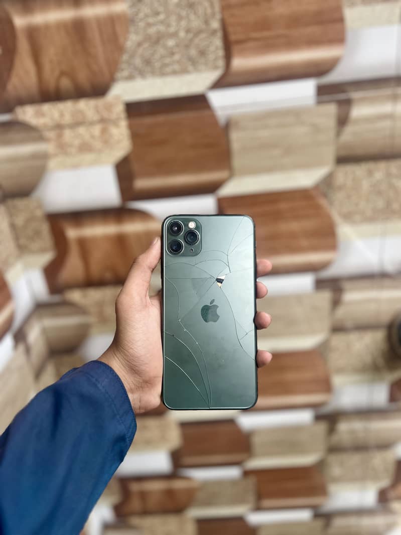Apple iPhone 11 Pro Max 2