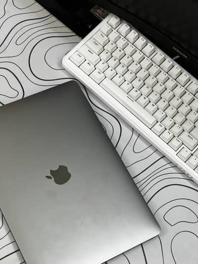 Macbook pro 2020 13 inch