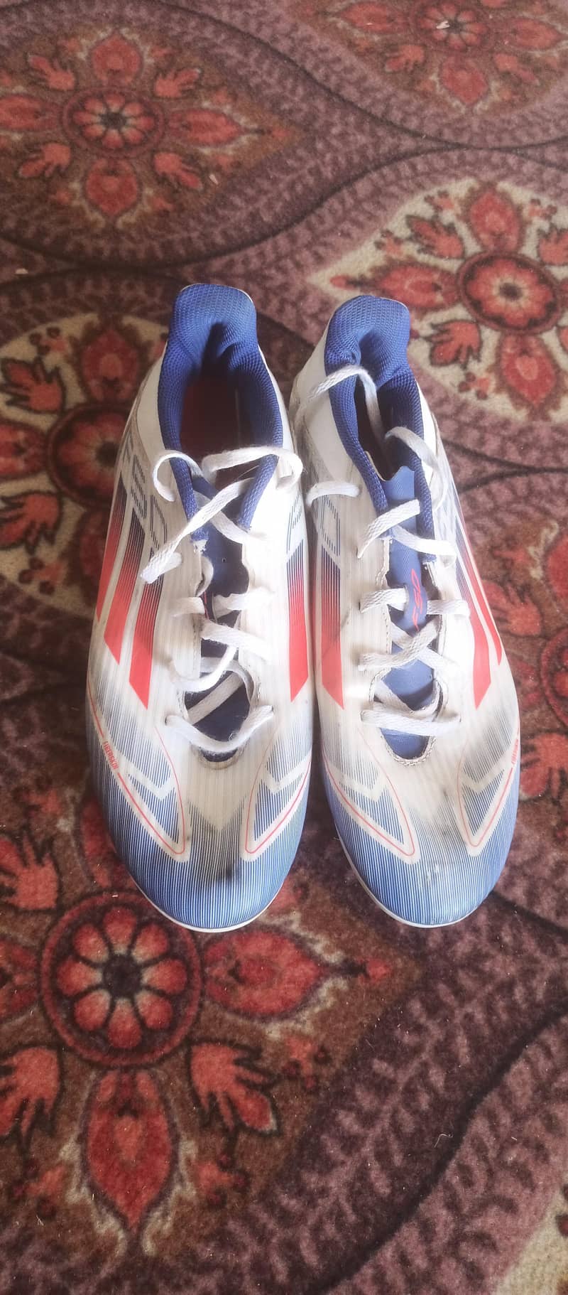 سیکنڈ ہینڈ Adidas فٹبال شوز – بہترین کنڈیشن 0