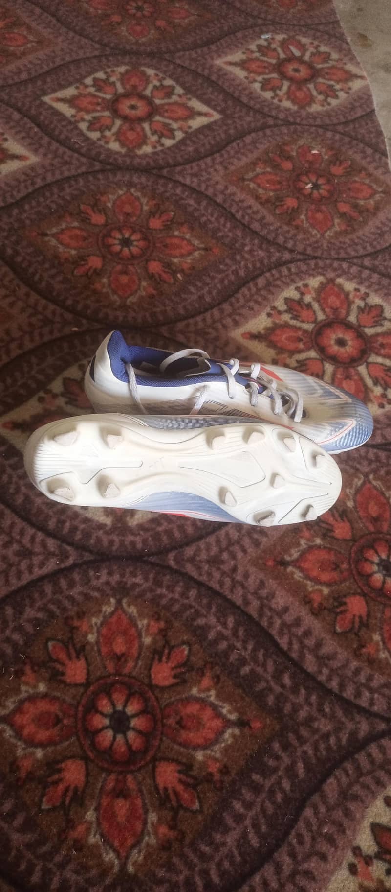 سیکنڈ ہینڈ Adidas فٹبال شوز – بہترین کنڈیشن 2