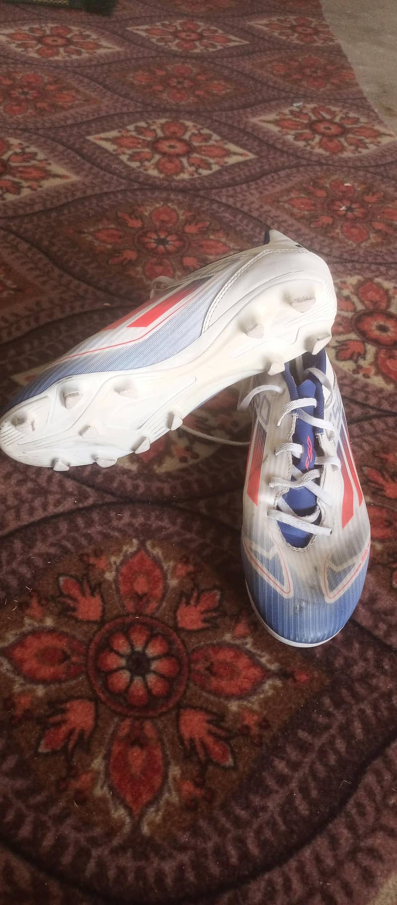 سیکنڈ ہینڈ Adidas فٹبال شوز – بہترین کنڈیشن 3