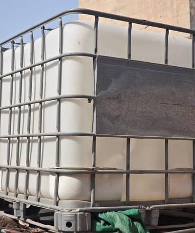 1000Litre Water Storage tanks