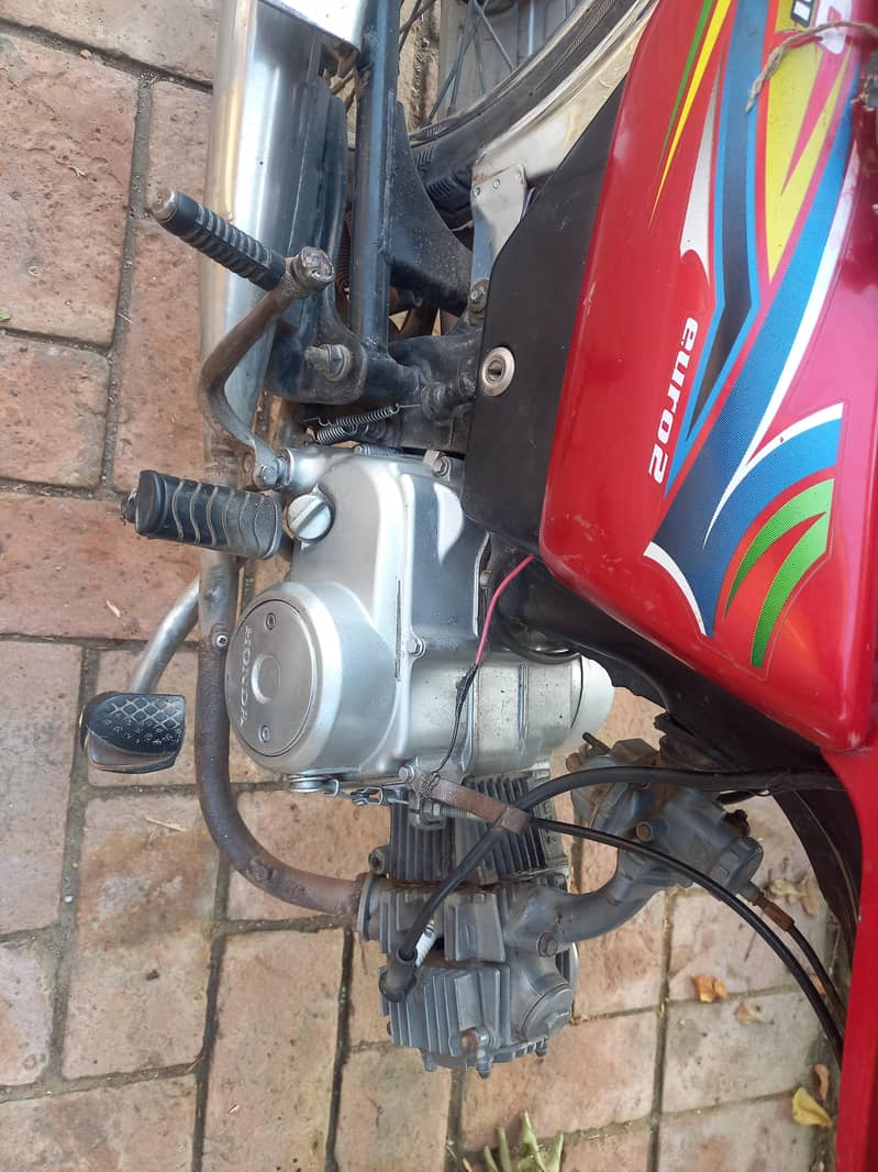cd70  . . 2010  model 2