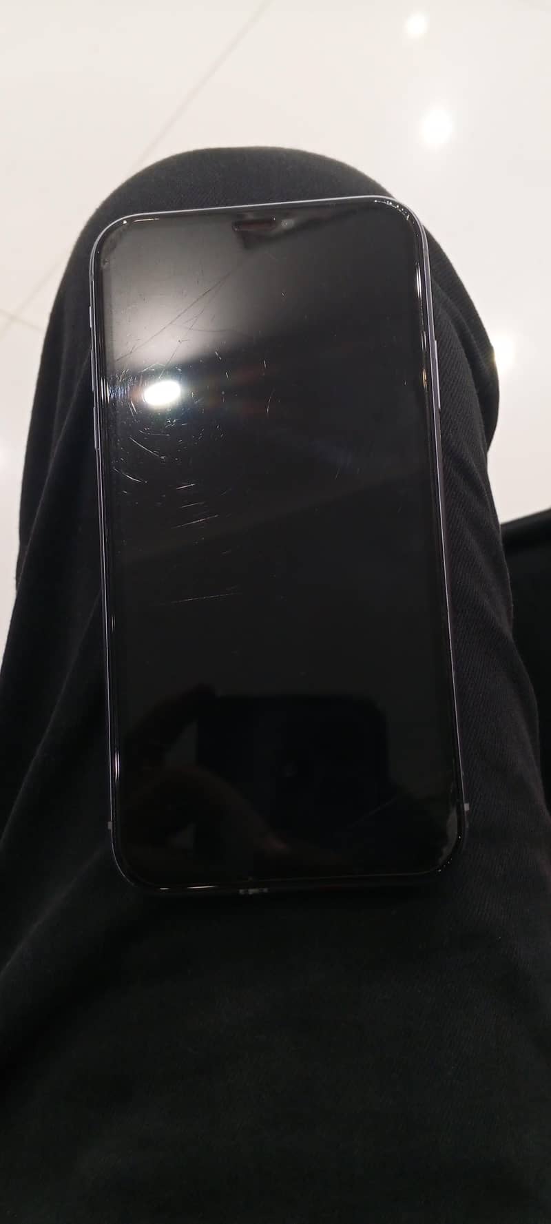 Apple iPhone 11 0