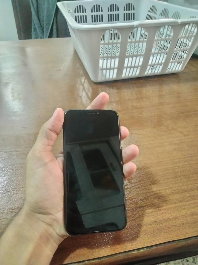 Apple iPhone X 1
