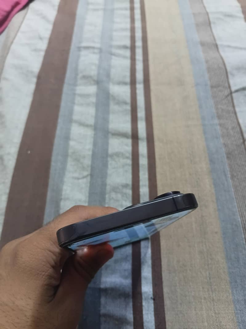 Apple iPhone 14 Pro Max 4