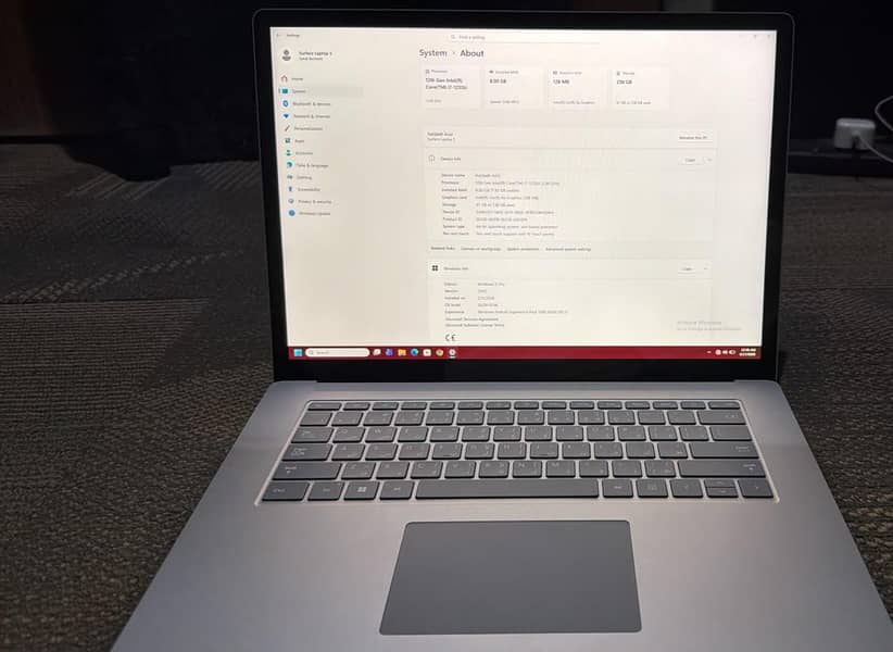Microsoft Surface Laptop 0