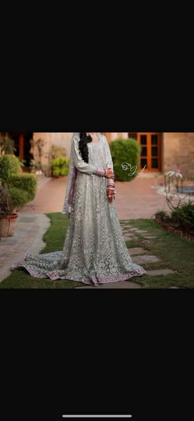 Beautiful bridal maxi one time worn