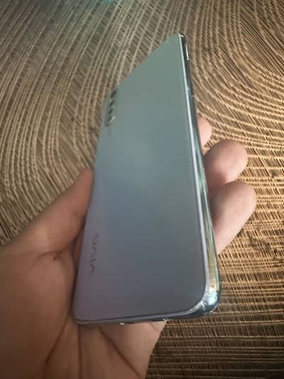 Vivo S1