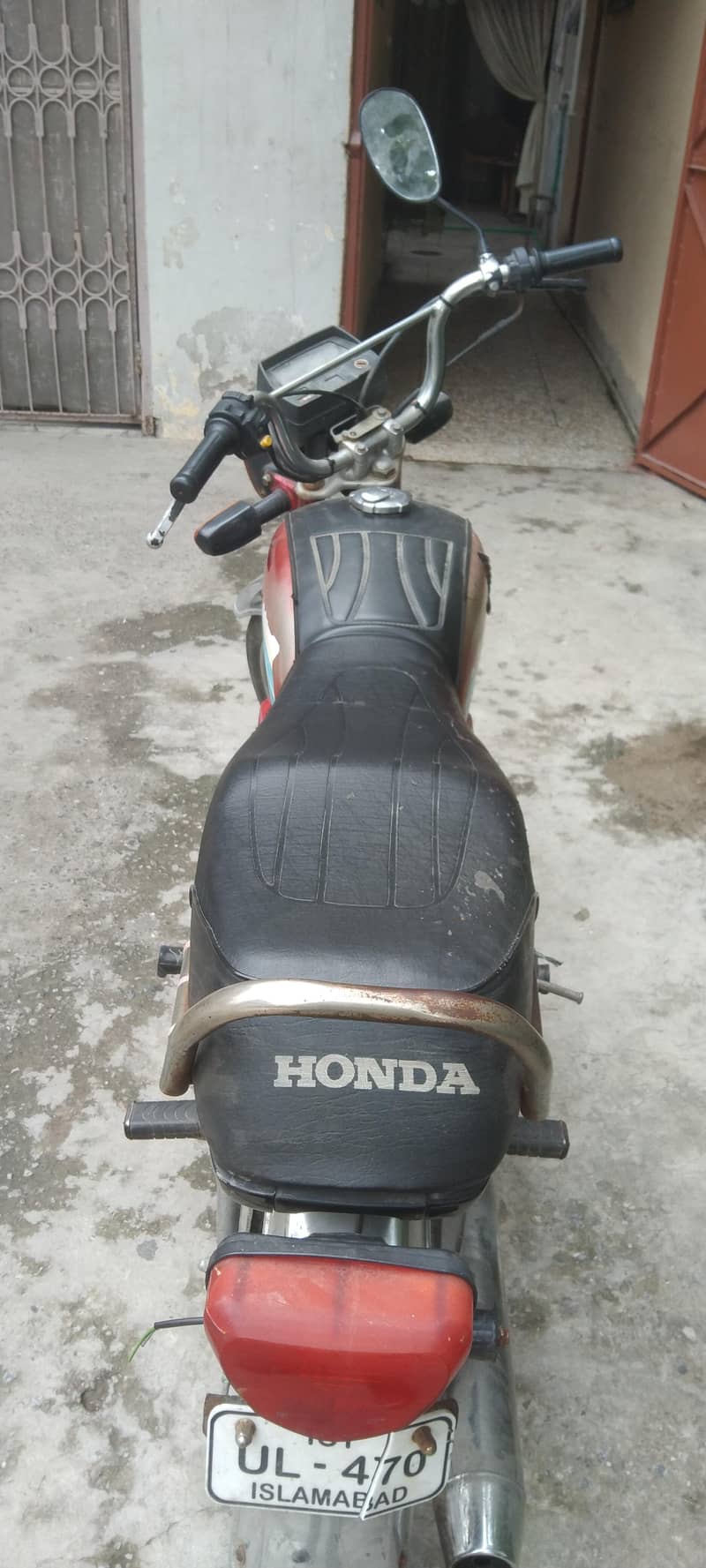 CD 70 2010 model 4