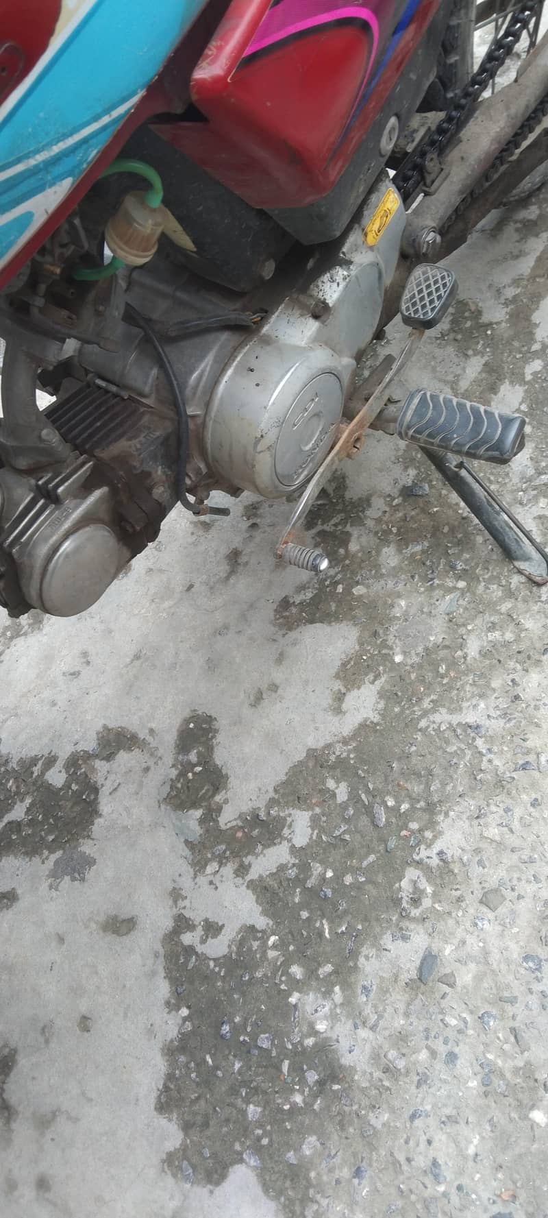 CD 70 2010 model 5