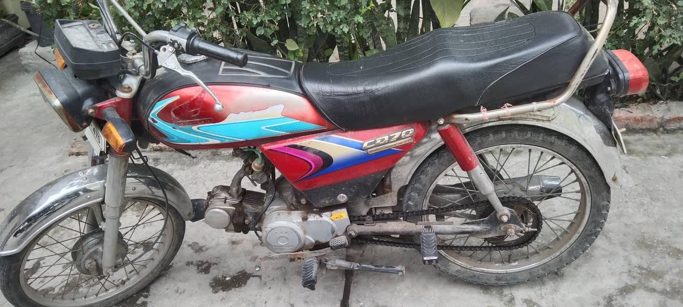 CD 70 2010 model 7