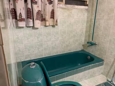 Furnished Room available in Gulberg Near M. M. Alam & Kausari  Rd