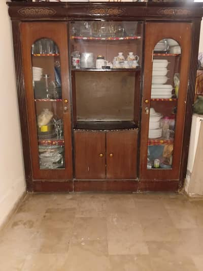 Divider in good condition