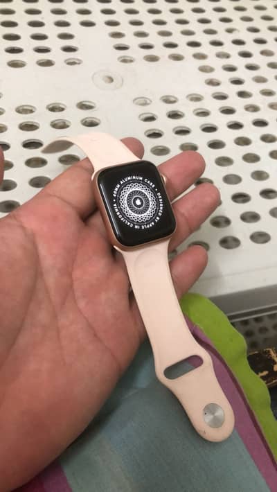 Apple watch series 5 44mm I cloud lock