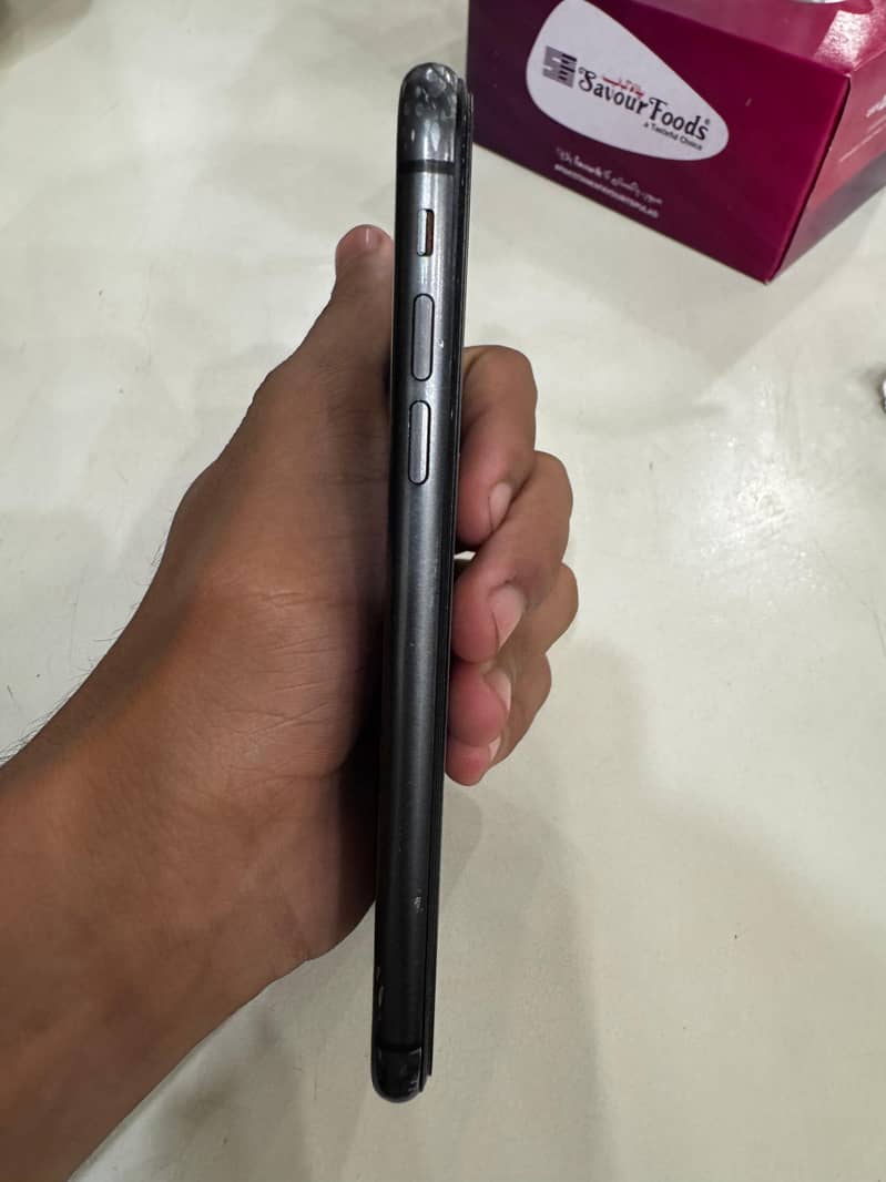 Apple iPhone 11 2