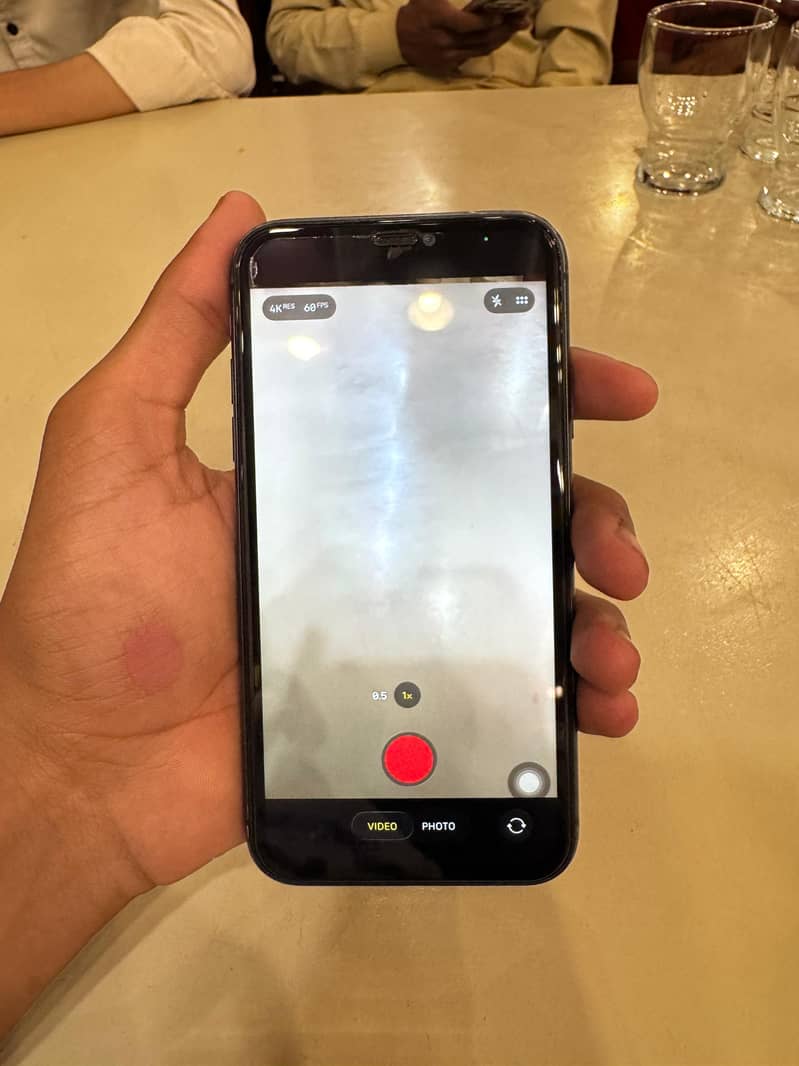 Apple iPhone 11 12