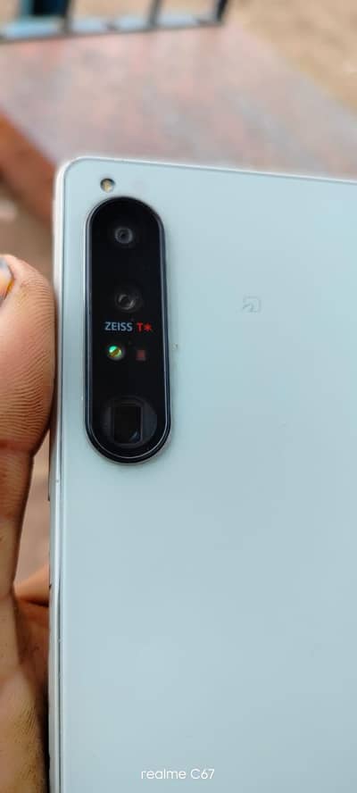 Sony 1 mark 4 12/256 exchange Krna pixel 7 SE
