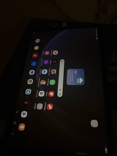 Samsung Tab S9 Fe 9/10 slightly used