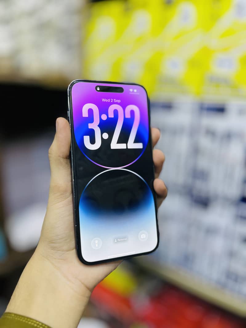 Apple iPhone 14 Pro Max 1