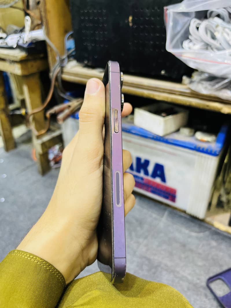 Apple iPhone 14 Pro Max 2