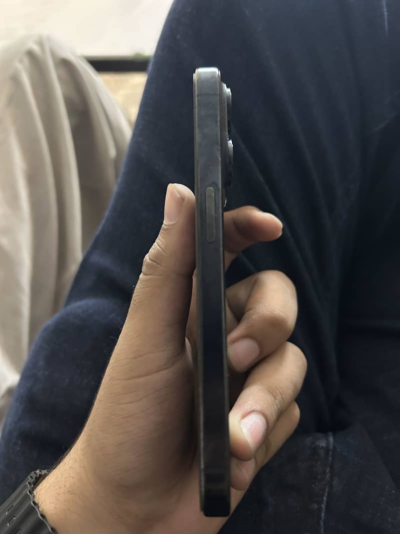 Apple iPhone 15 Pro 5
