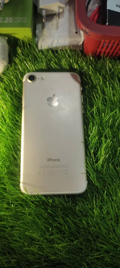 Apple iPhone 7
