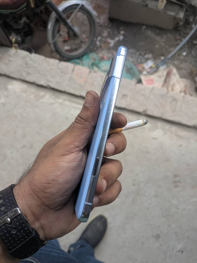 Google Pixel 8 Pro 4