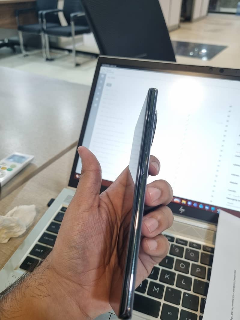 Tecno Spark 20 Pro Plus 3