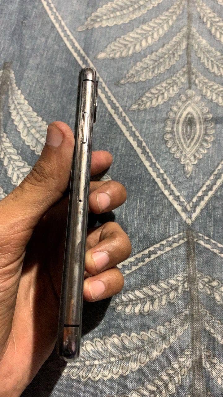 Apple iPhone X 2