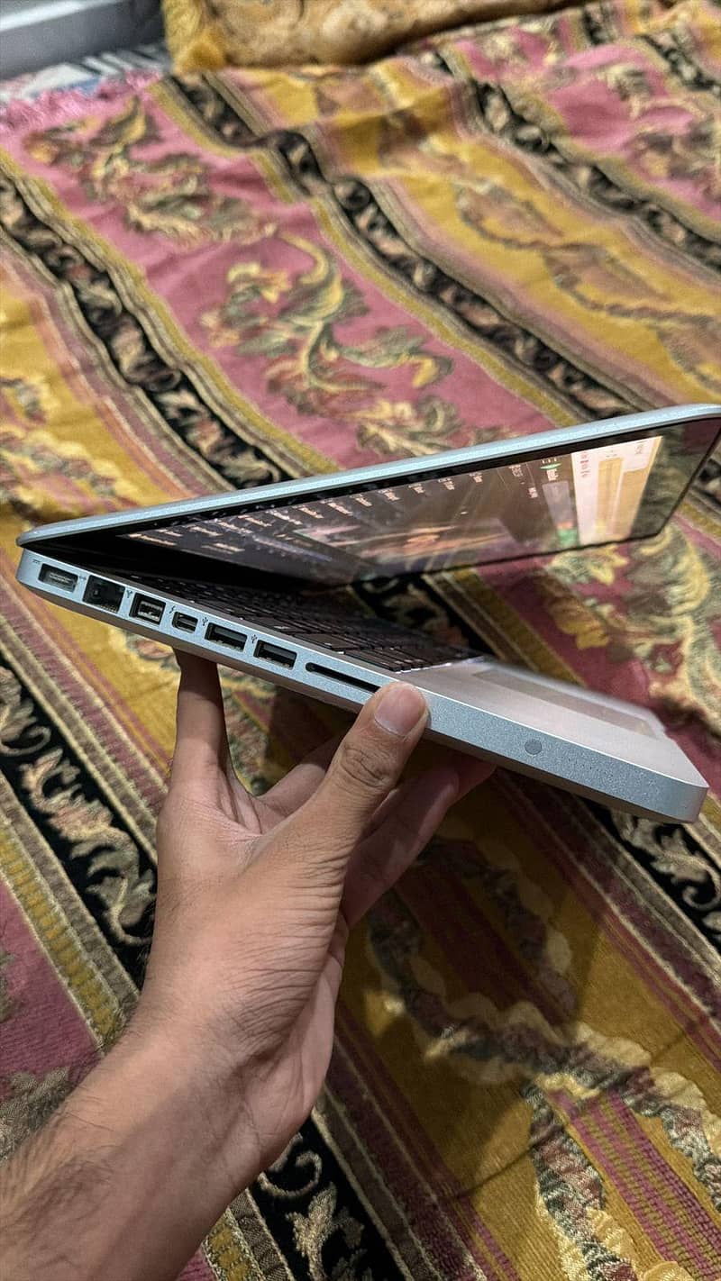 MacBook pro 2012 2
