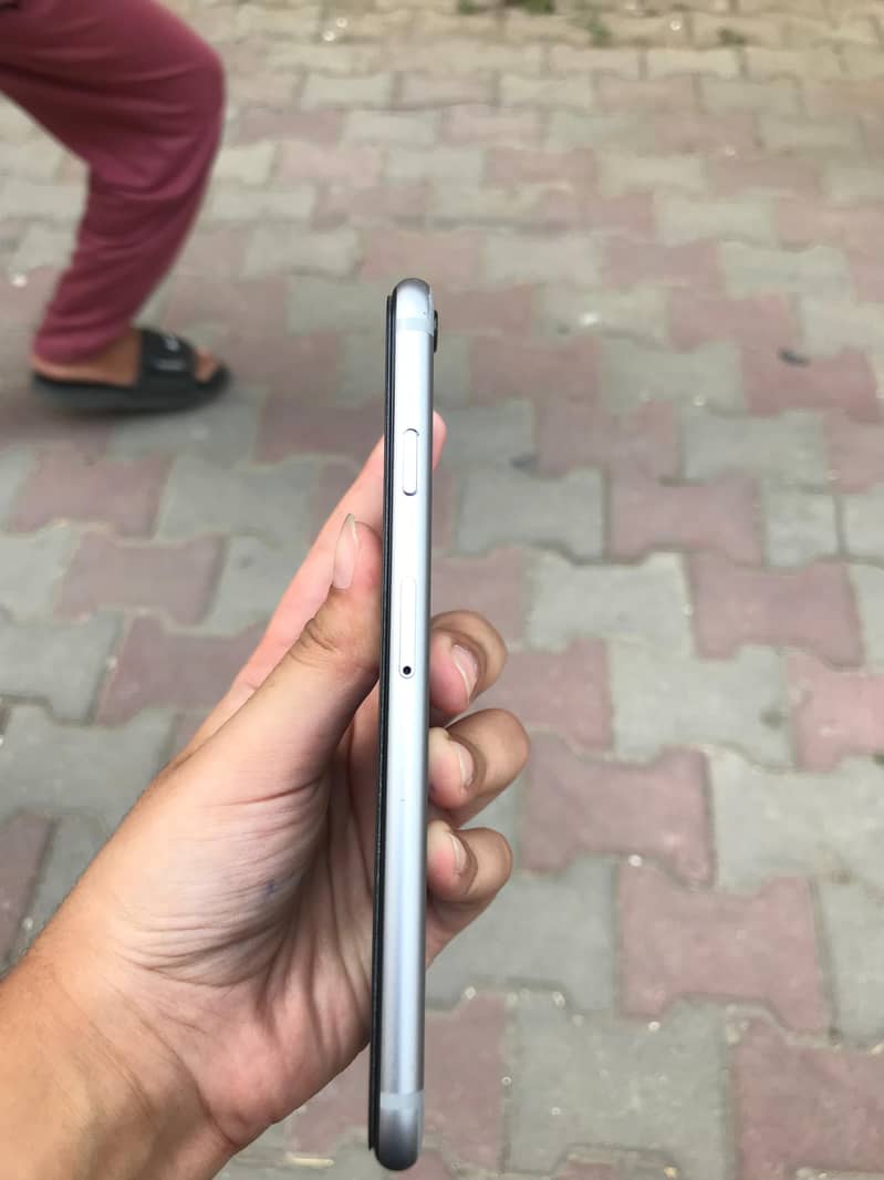 Apple iPhone 6S 2