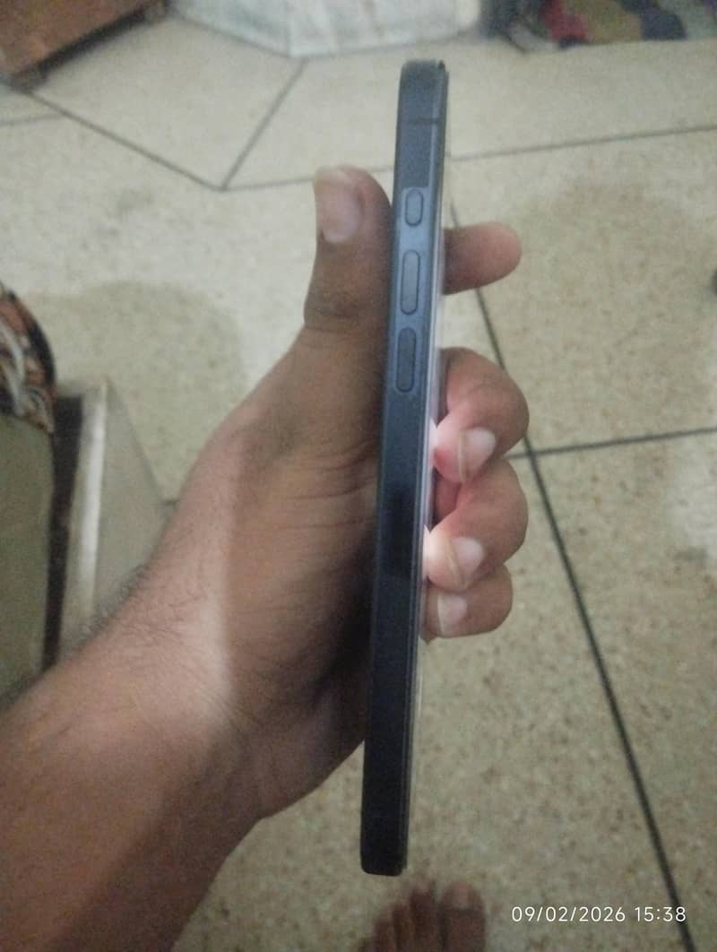Apple iPhone 15 Pro Max 1