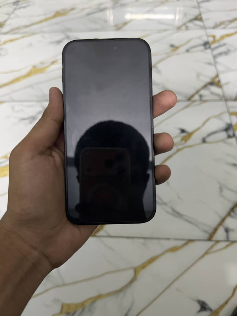 Apple iPhone 14 Pro 2