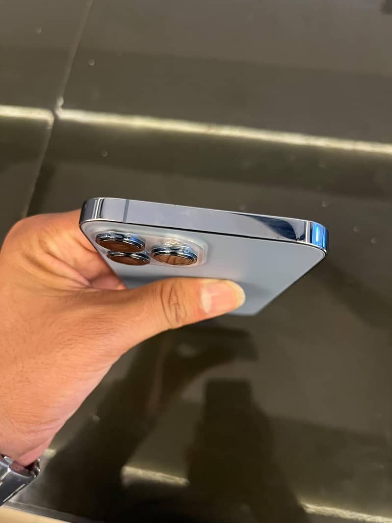 iphone 13 pro max 4