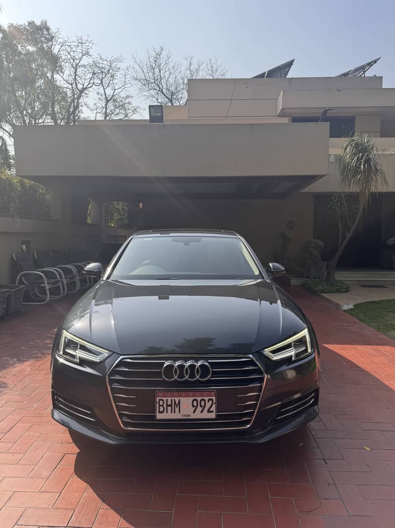 Audi A4 2017 1