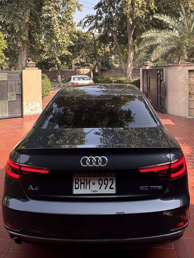 Audi A4 2017 4