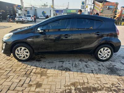 Toyota Aqua 2015