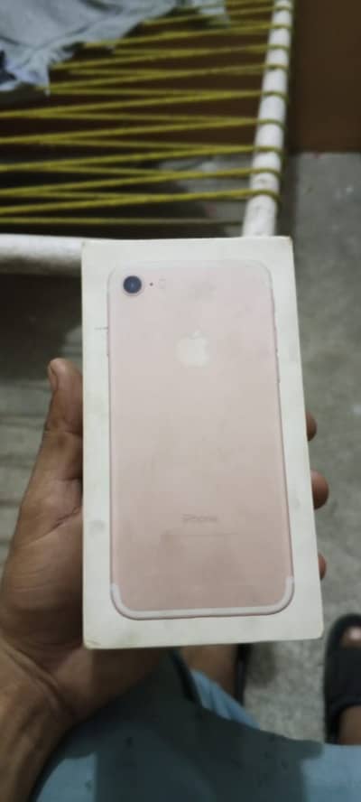 Apple iPhone 7