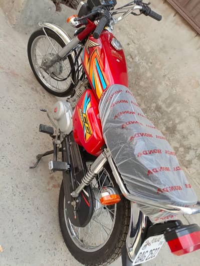 Honda 125 Model 2026 Good Condition Home Use