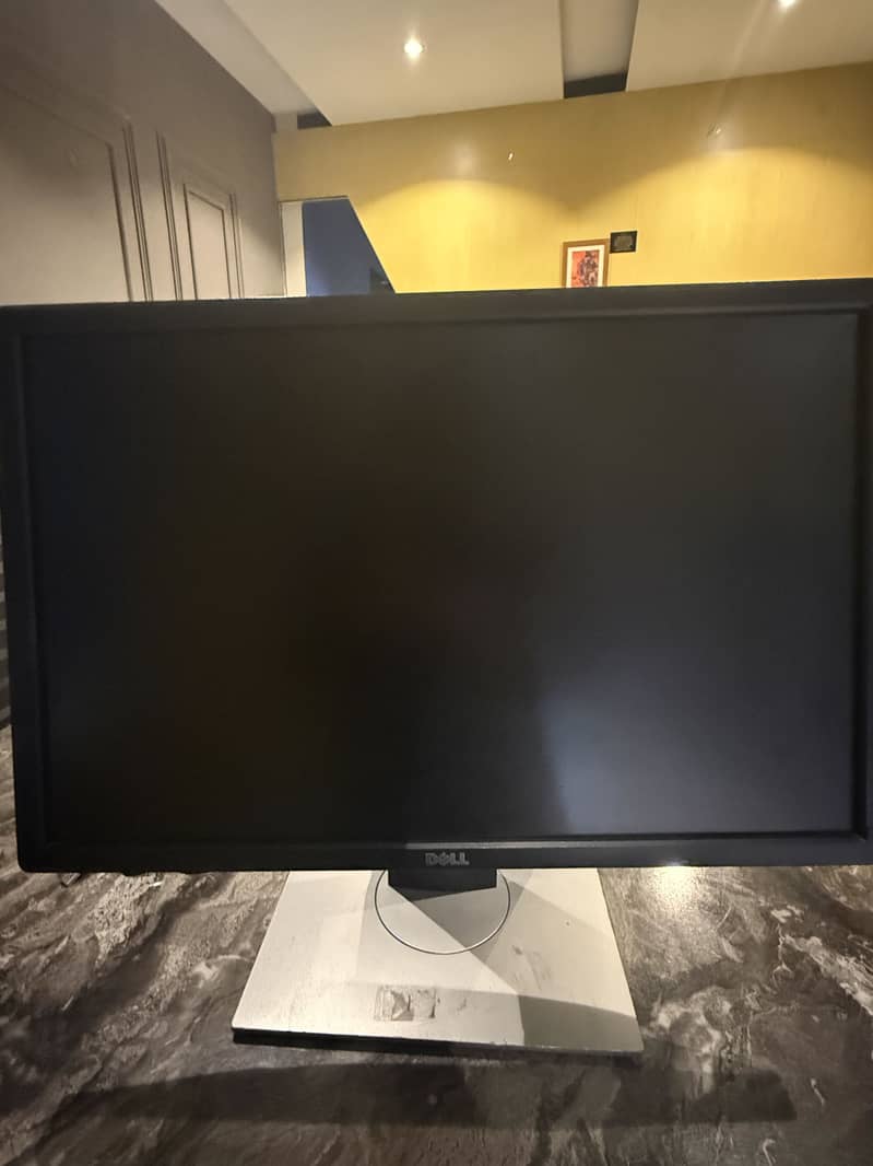 Dell LED 24” 6