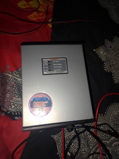 simtek 12v 20A charger