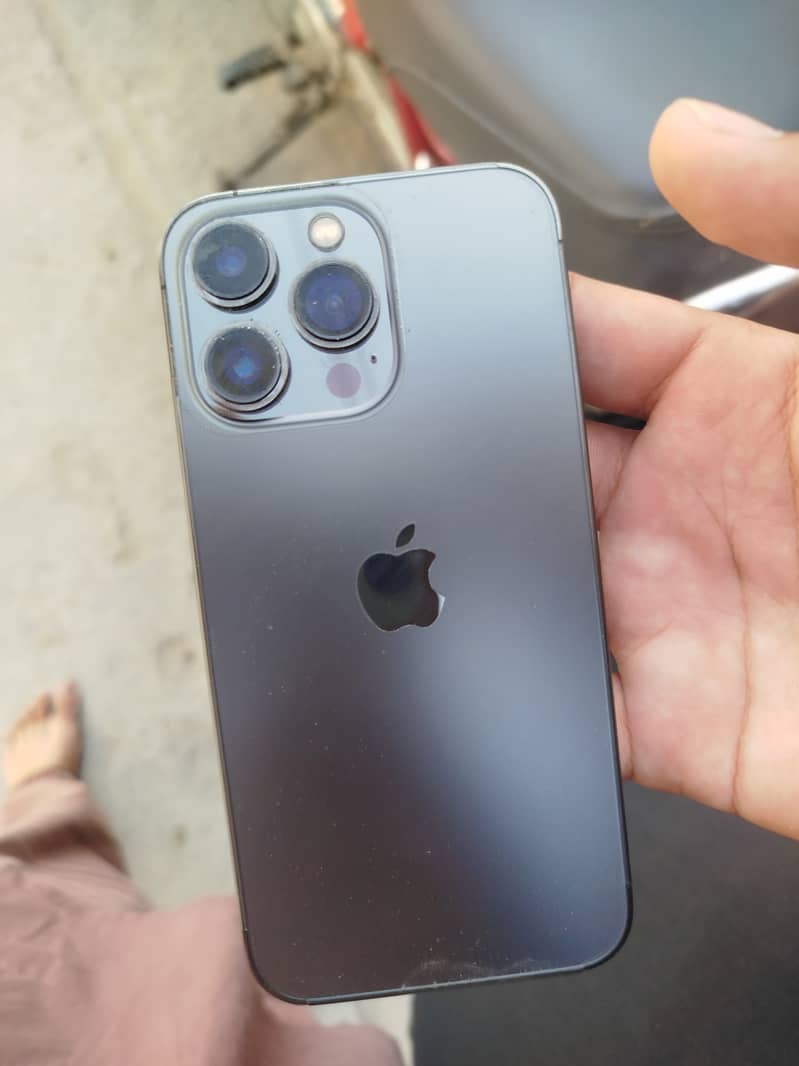 Apple iPhone 13 Pro 3