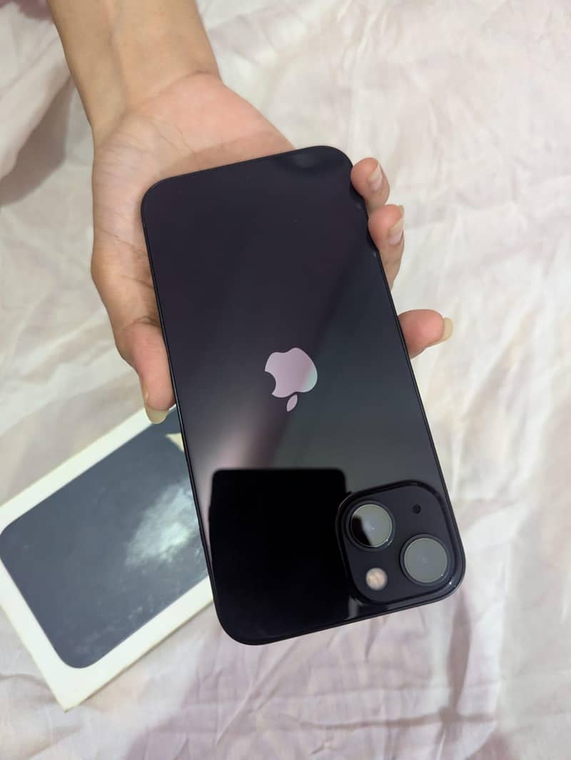 Apple iPhone 13 1
